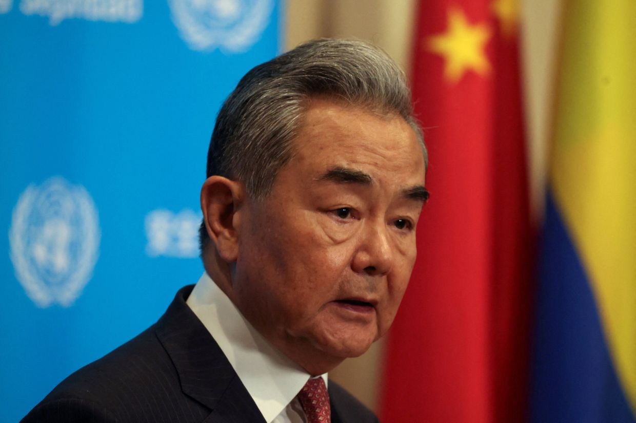 Chinese Foreign Minister Cautions US Secretary of State on Taiwan Approach