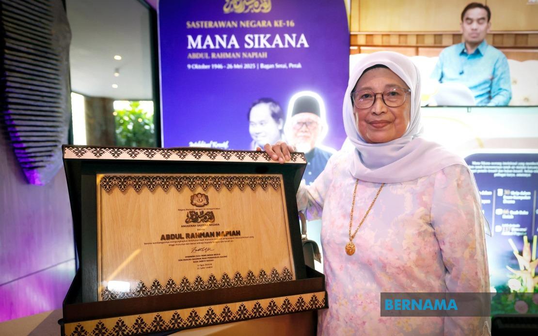 Mana Sikana Honoured as 16th National Laureate in Poignant Ceremony