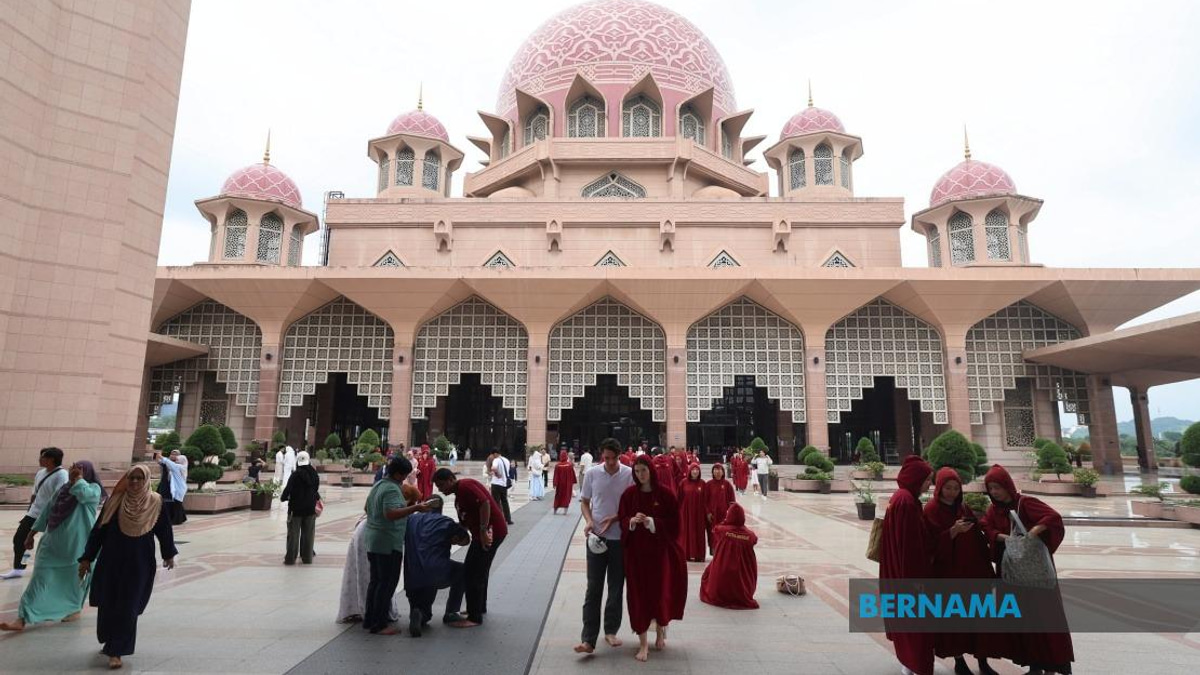 Putra Mosque to Welcome 5,000 Guests for National Maal Hijrah Celebration