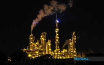 Malaysia Should Adopt Measured Approach to Petroleum Reserves, Says Economist