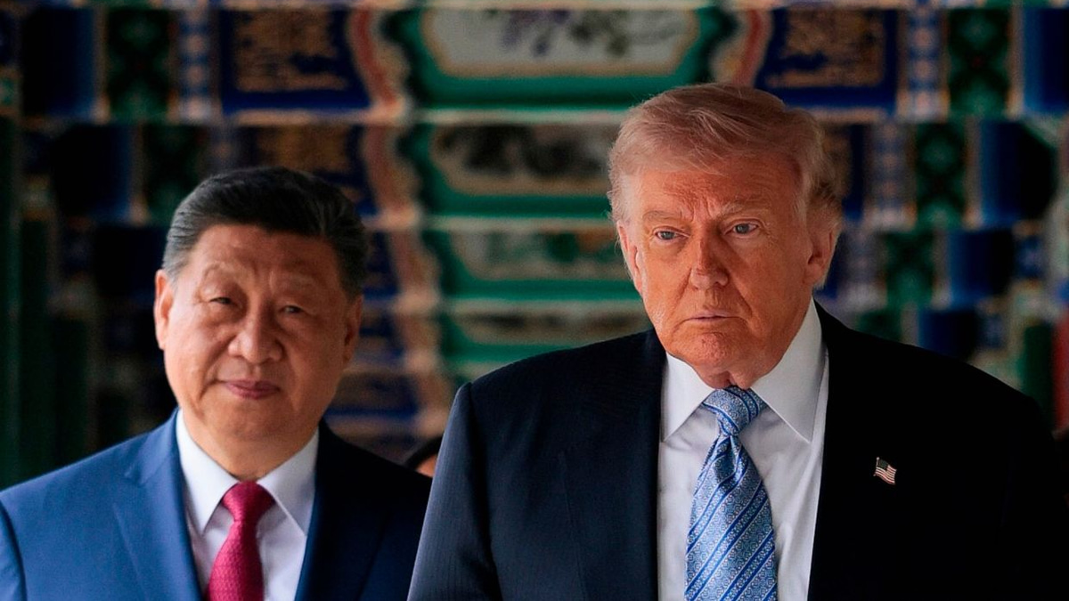 Trump sends conflicting signals to Beijing ahead of Xi's September visit