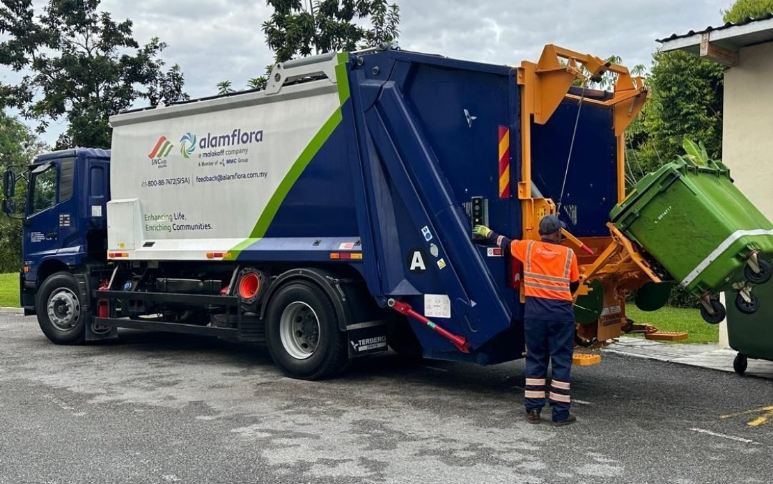 Alam Flora Commits to Full Investigation of Pantai Hillpark Garbage Lorry Crash