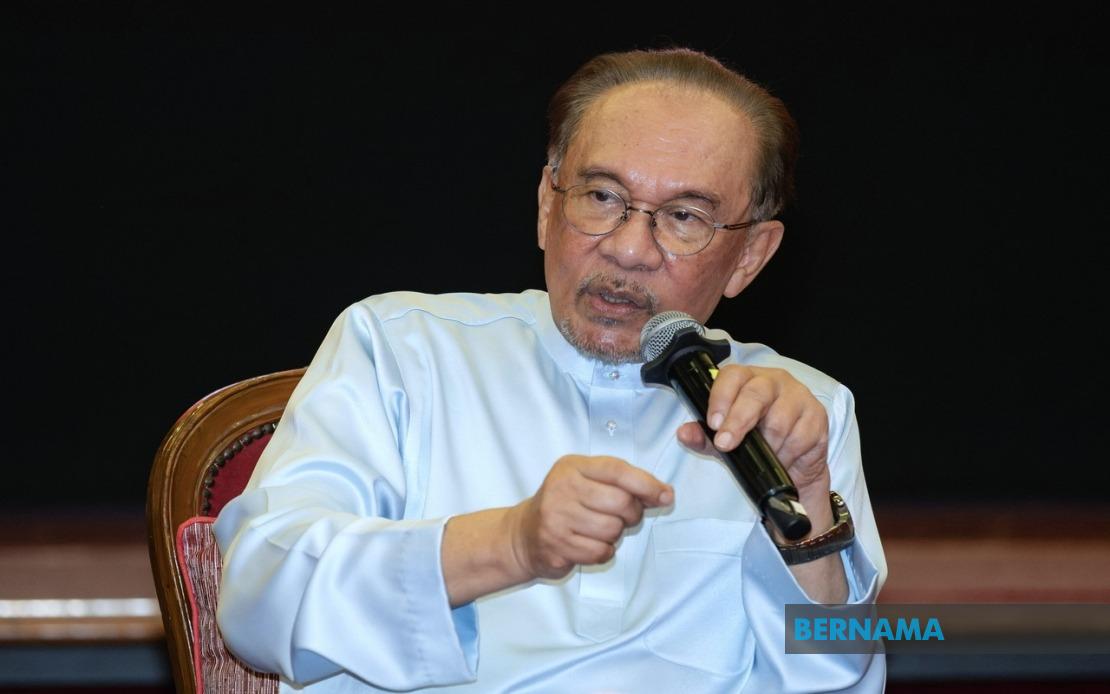 Anwar Seeks Prabowo's Help on RM2.5 Billion Felda Investment Crisis in Indonesia