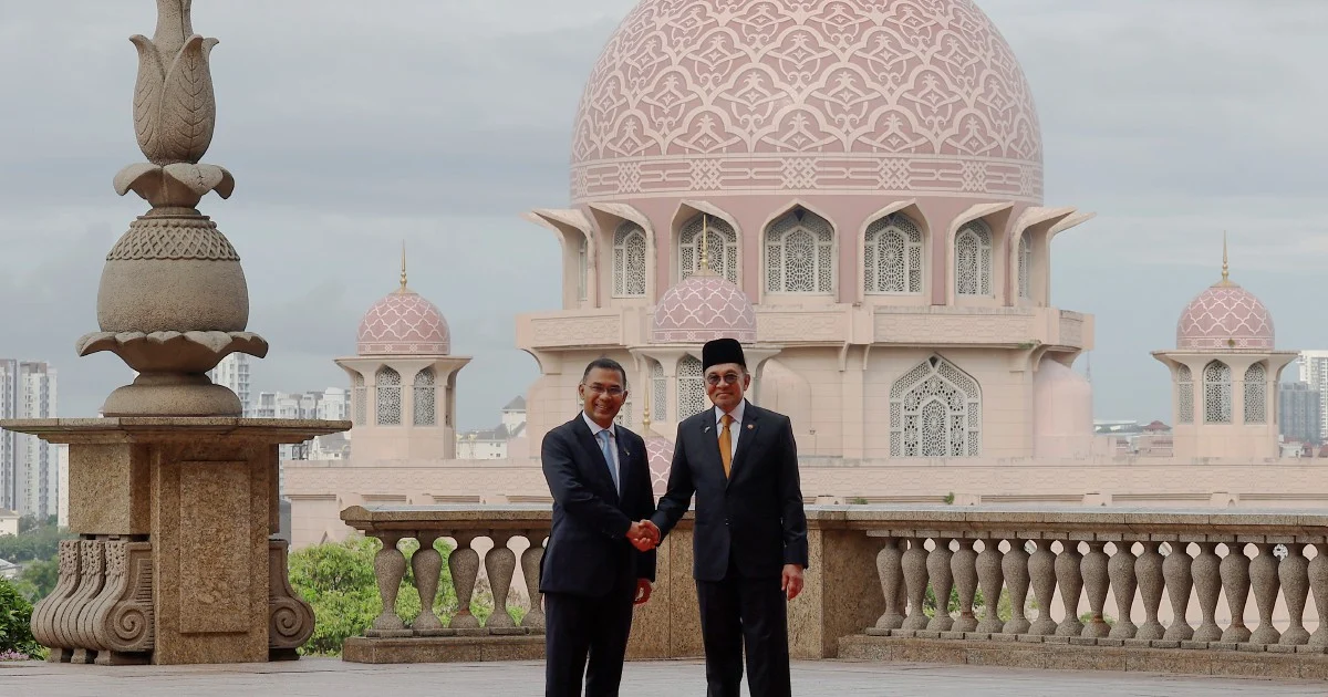 Anwar Welcomes Bangladesh's Tarique Rahman on State Visit to Malaysia