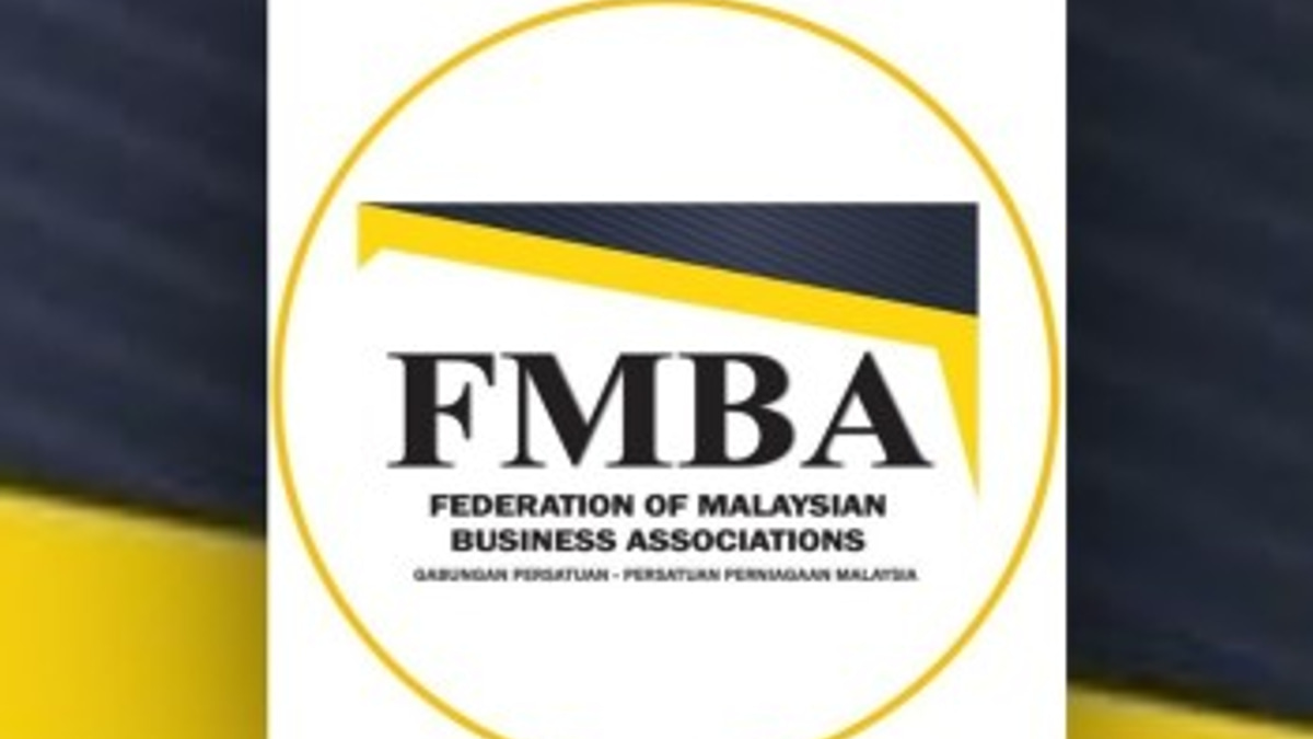 PM Anwar's Fast-Track Foreign Worker Directive Signals Government Responsiveness to Business Sector