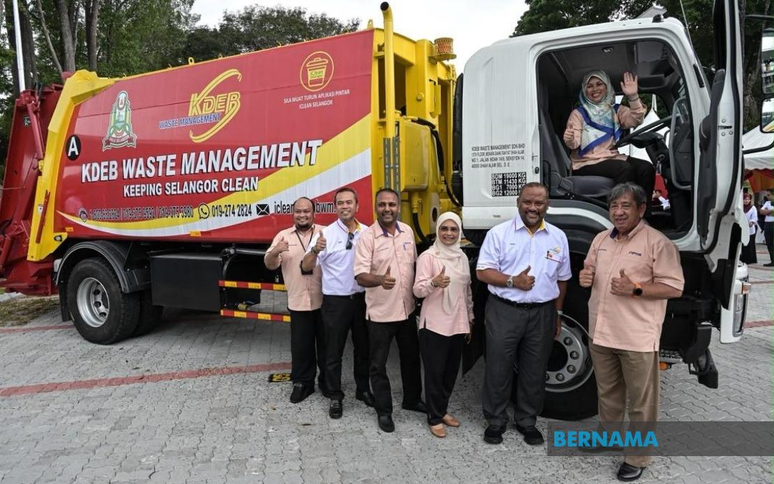 KDEBWM Deploys 33 New Waste Trucks in Hulu Selangor Under Seven-Year Contract