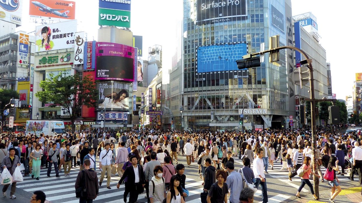 Japan's Payment Processor Collapse Threatens Banks and Small Businesses Across Region