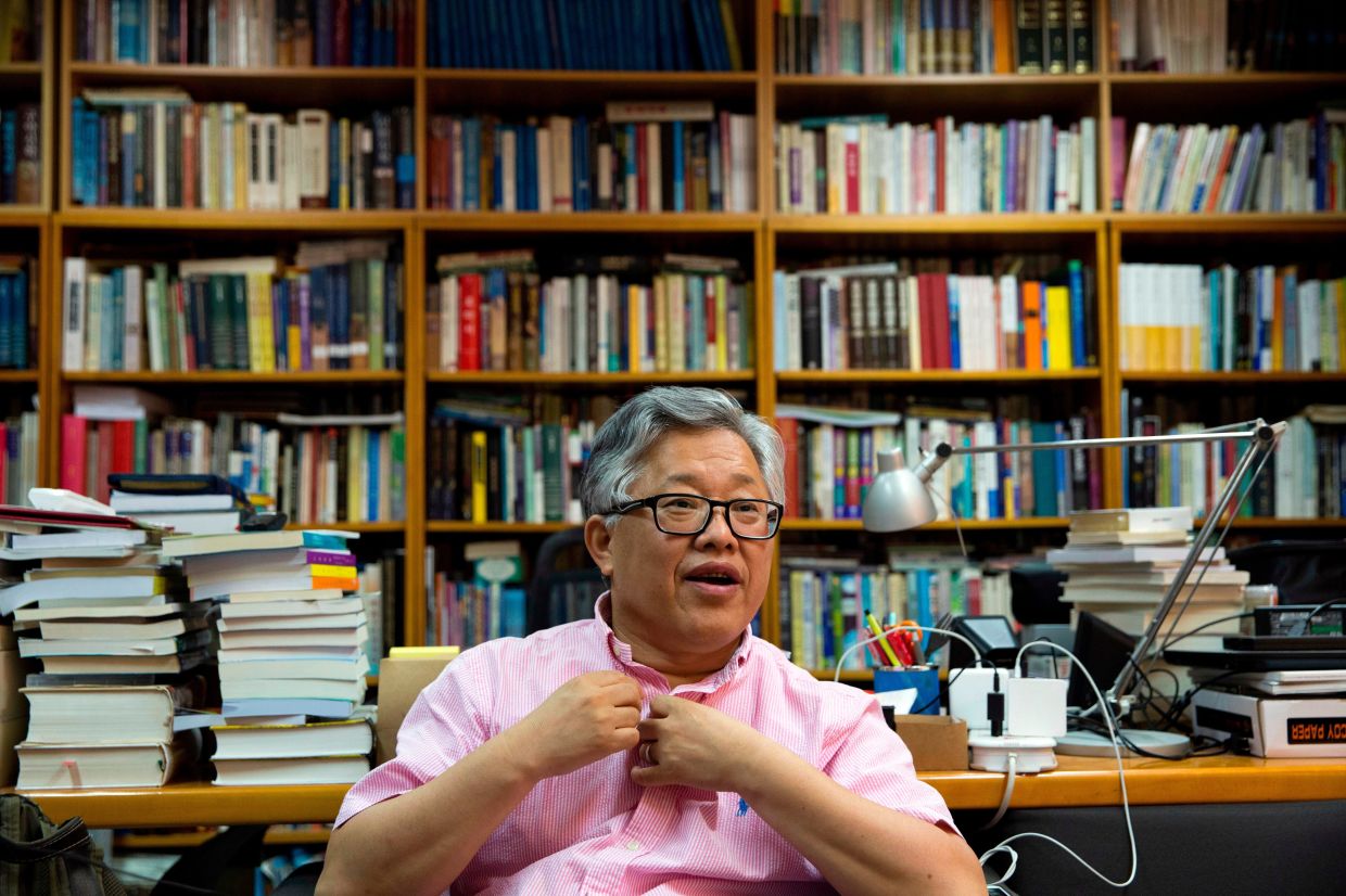 China Releases Underground Pastor Ezra Jin After Trump Intervention